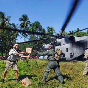 US Navy and Marine Helicopters Begin Relief Flights in Indonesia