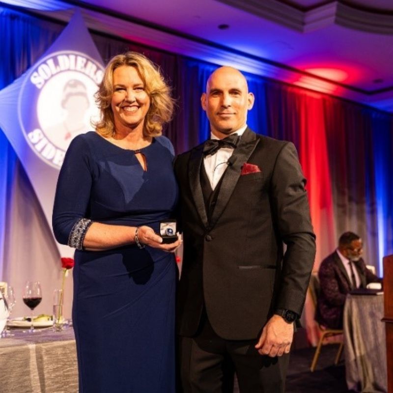Bell President and CEO honoured by Soldiers to Sidelines non-profit