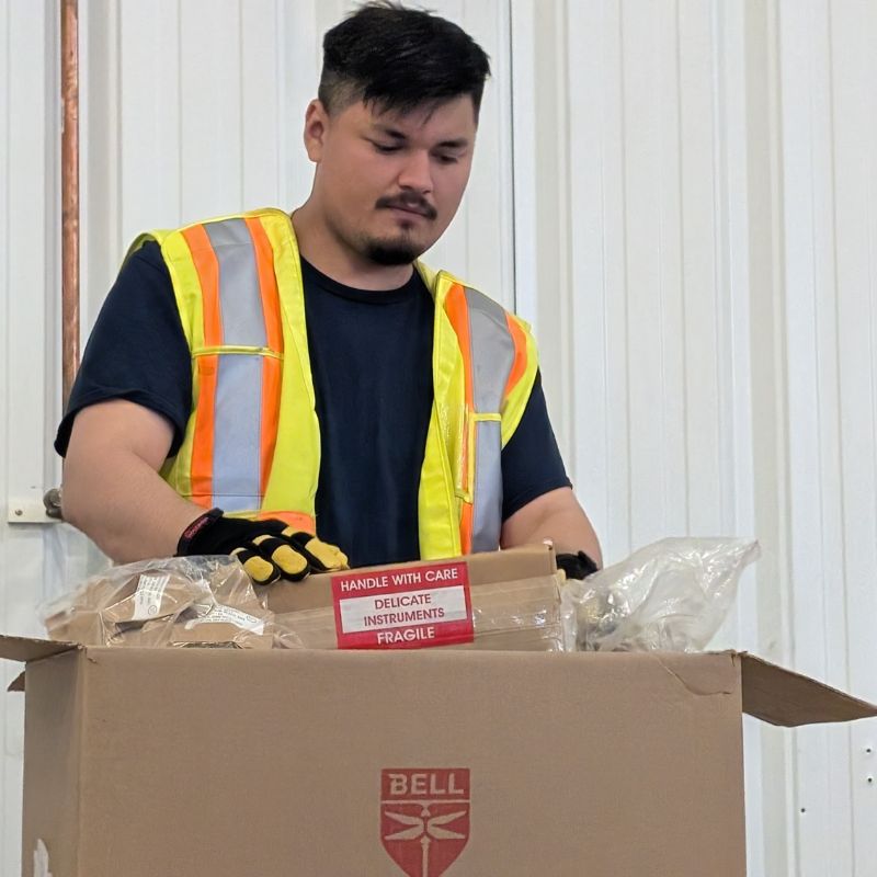 Bell donates 700 components to SIIT