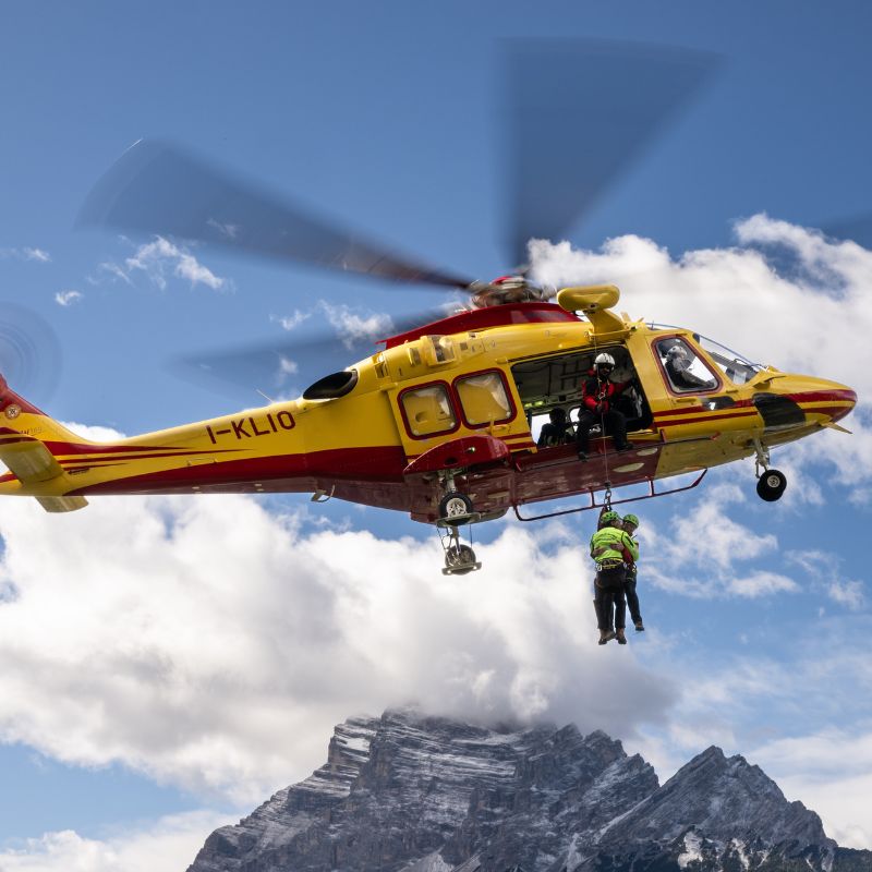 Avincis awarded contract for 10 AW169s and 5 AW139s