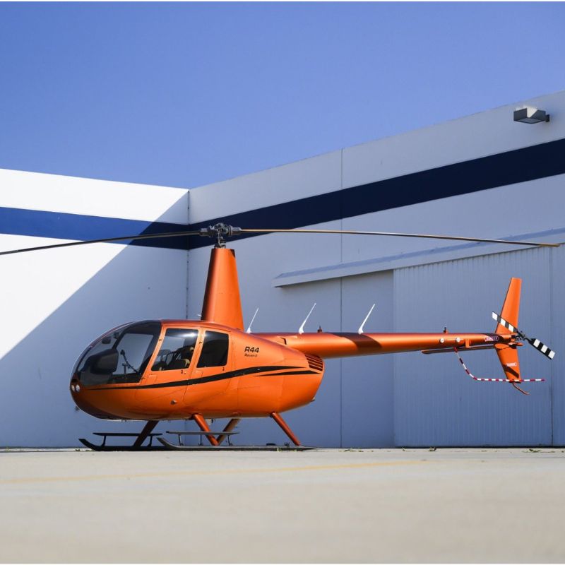 Robinson delivers 5000th R44 Raven II